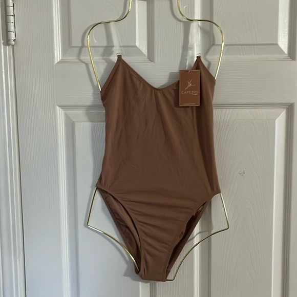 Capezio foundation dance bodysuit - Picture 1 of 7